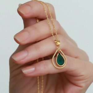 Emerald Dewdrop Pendant with chain
